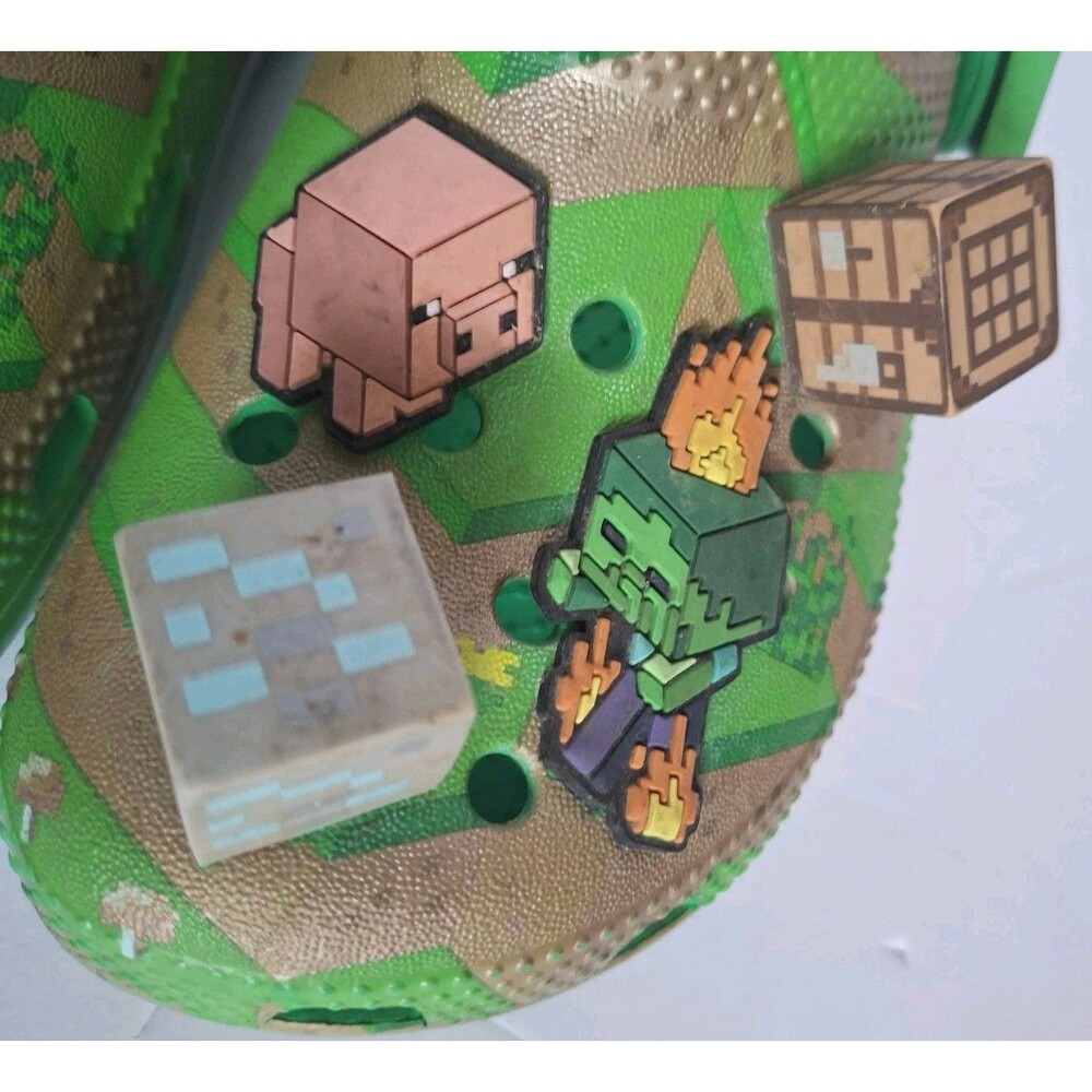 Minecraft Kids' Crocs Size Kids C12 Slides LIMITED EDITION Activewear Non-slip - Picture 10 of 14